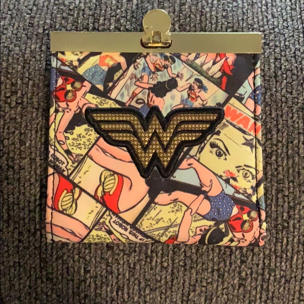 A Wonder Woman Wallet